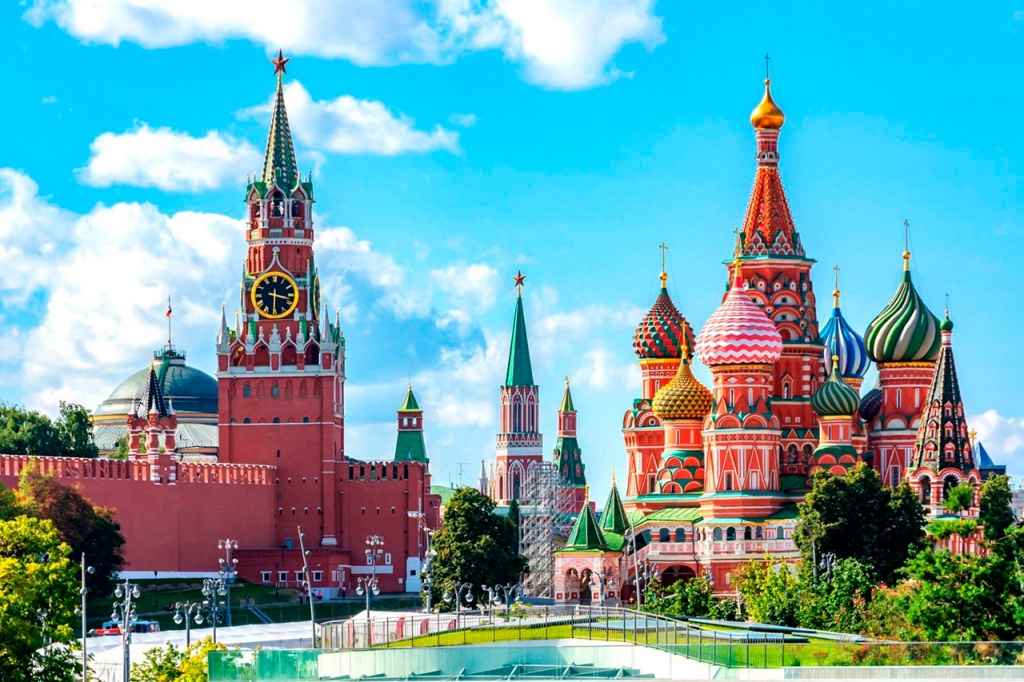Экскурсии для участников курсов