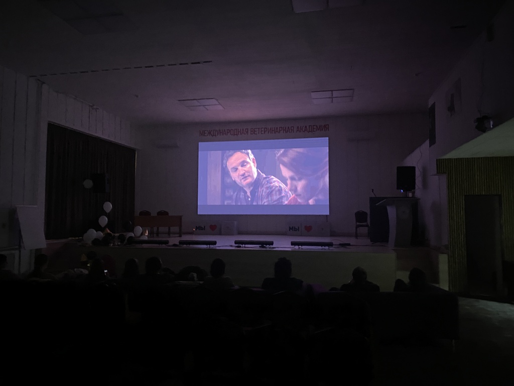 Сближаемся через кино и песни: в Академии стартуют тематические клубы