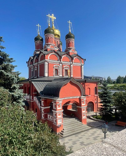 Экскурсия по районам Варварка и Заряде